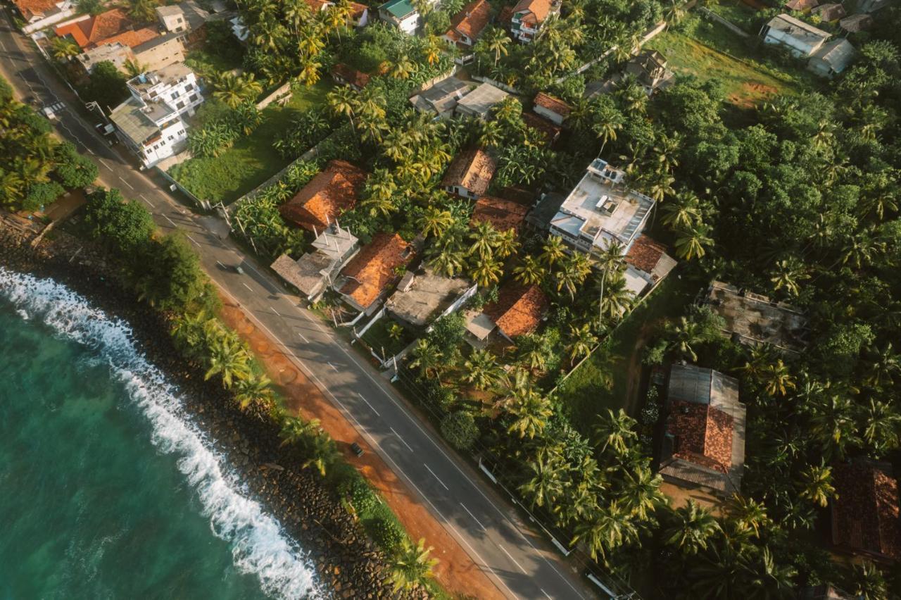 Plantation Surf Inn&Restaurant Midigama Timur Bagian luar foto