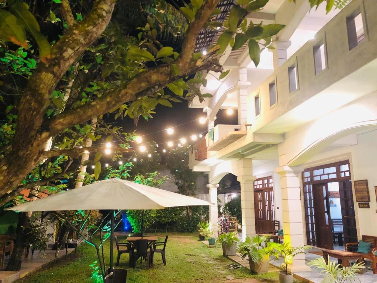 Plantation Surf Inn&Restaurant Midigama Timur Bagian luar foto