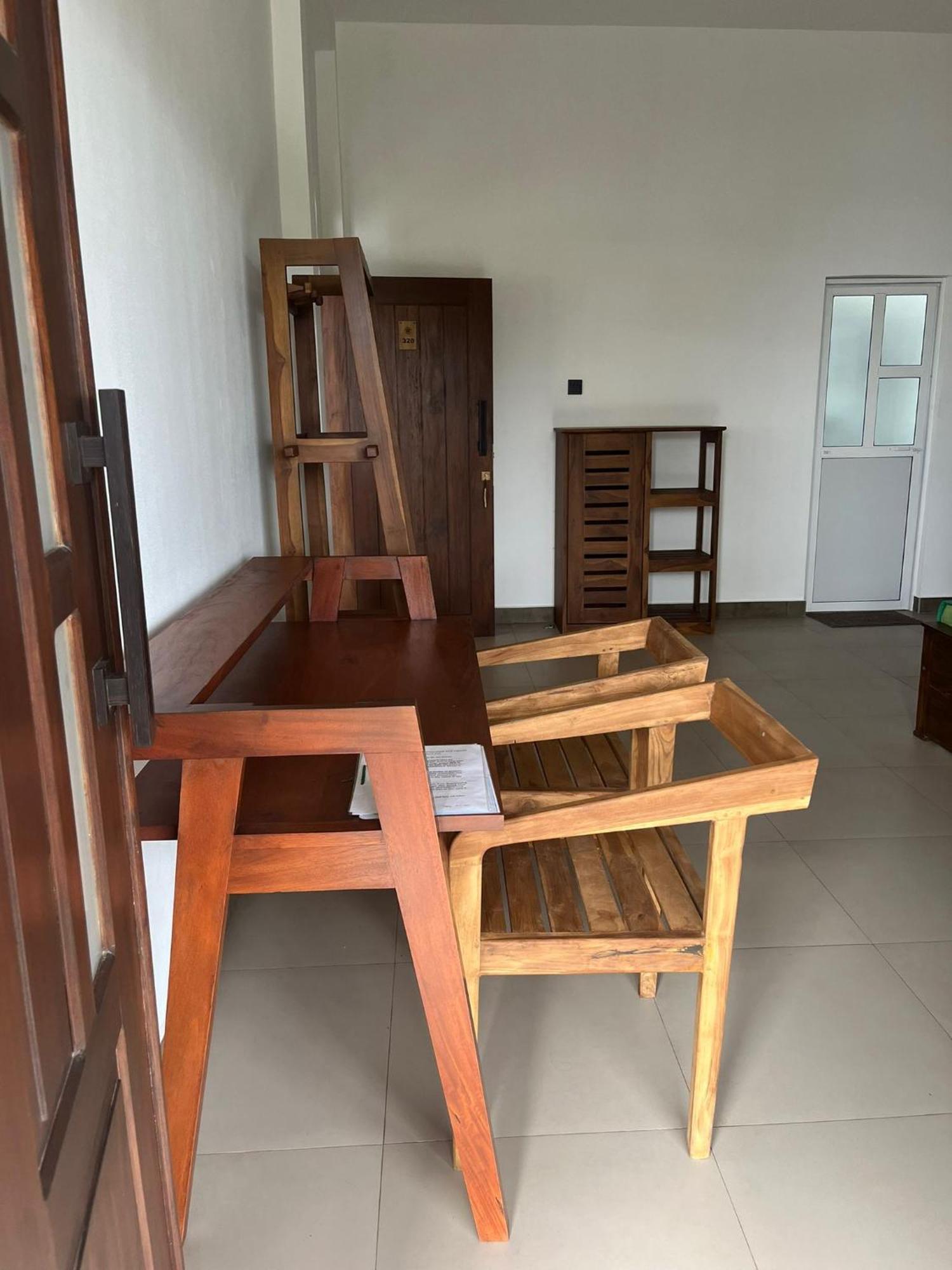 Plantation Surf Inn&Restaurant Midigama Timur Bagian luar foto