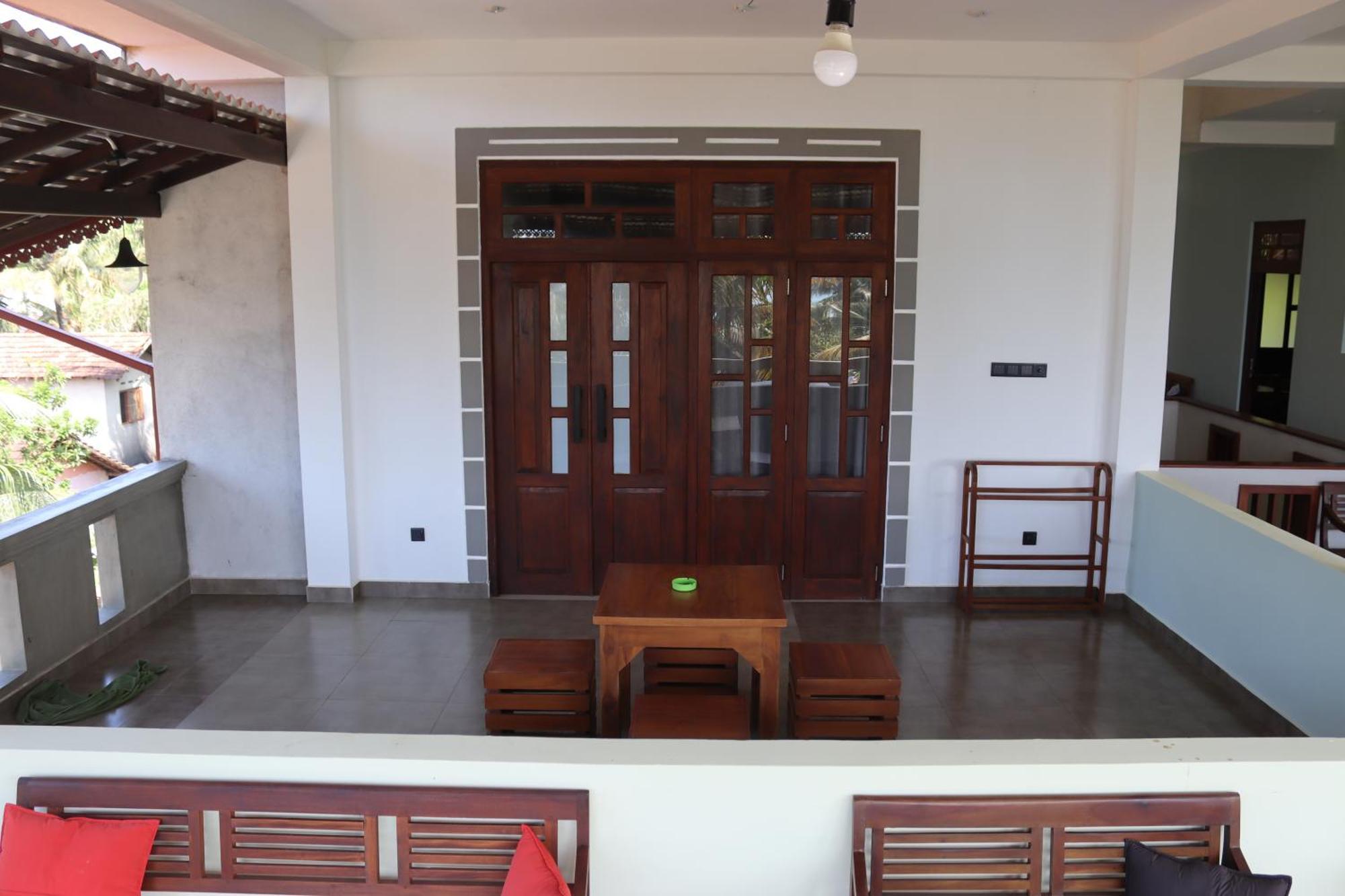Plantation Surf Inn&Restaurant Midigama Timur Bagian luar foto