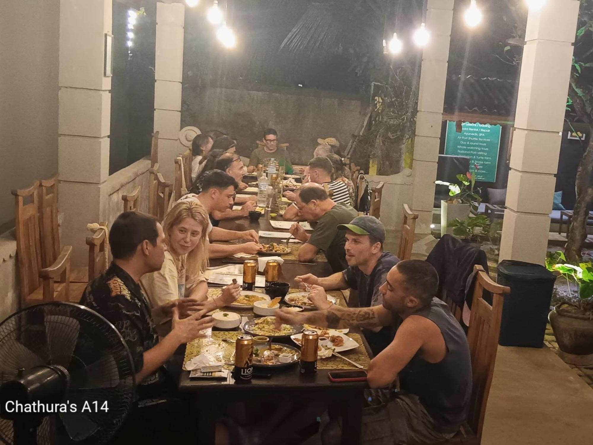 Plantation Surf Inn&Restaurant Midigama Timur Bagian luar foto