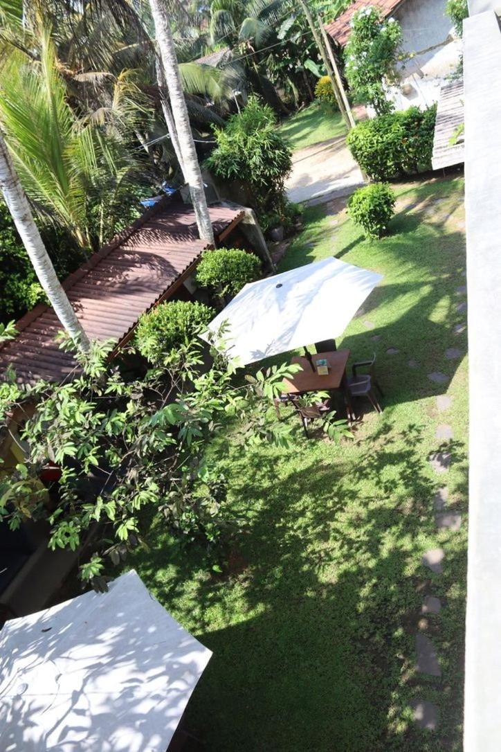 Plantation Surf Inn&Restaurant Midigama Timur Bagian luar foto