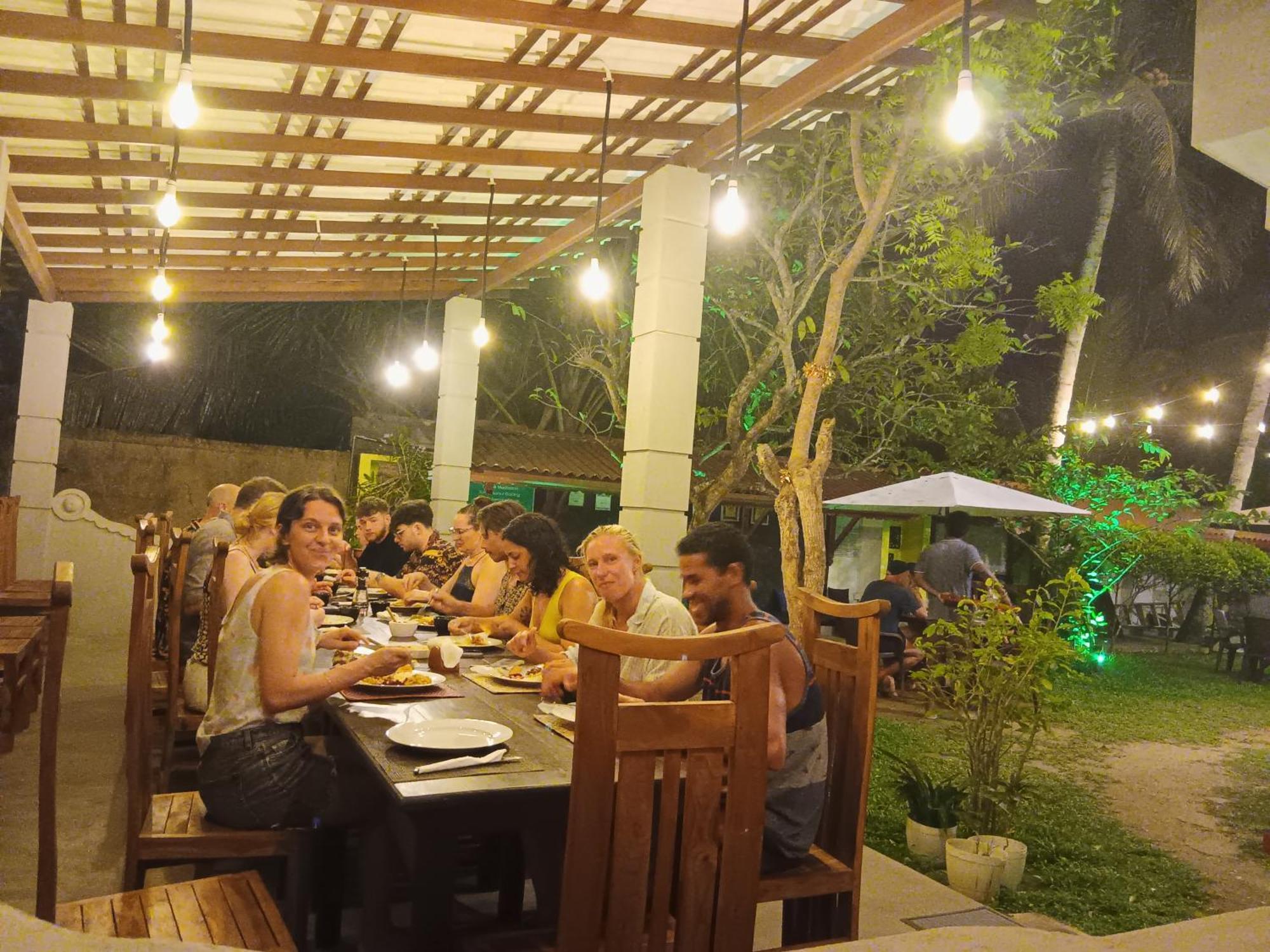 Plantation Surf Inn&Restaurant Midigama Timur Bagian luar foto