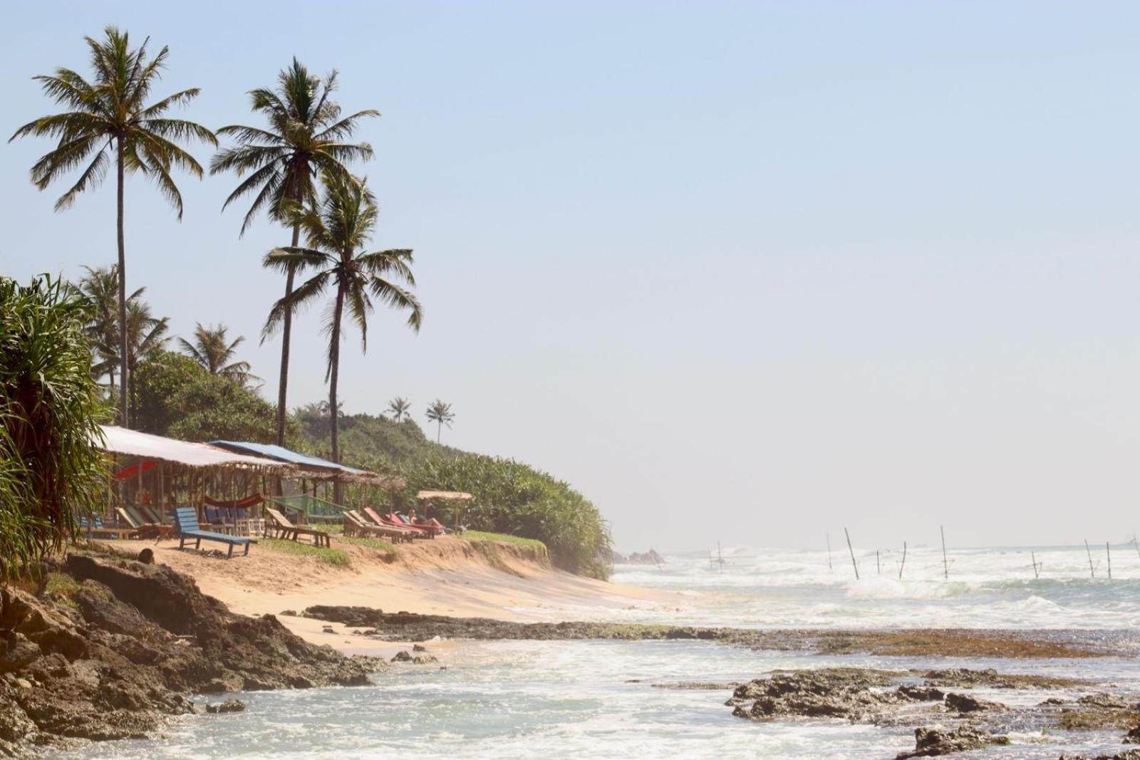 Plantation Surf Inn&Restaurant Midigama Timur Bagian luar foto